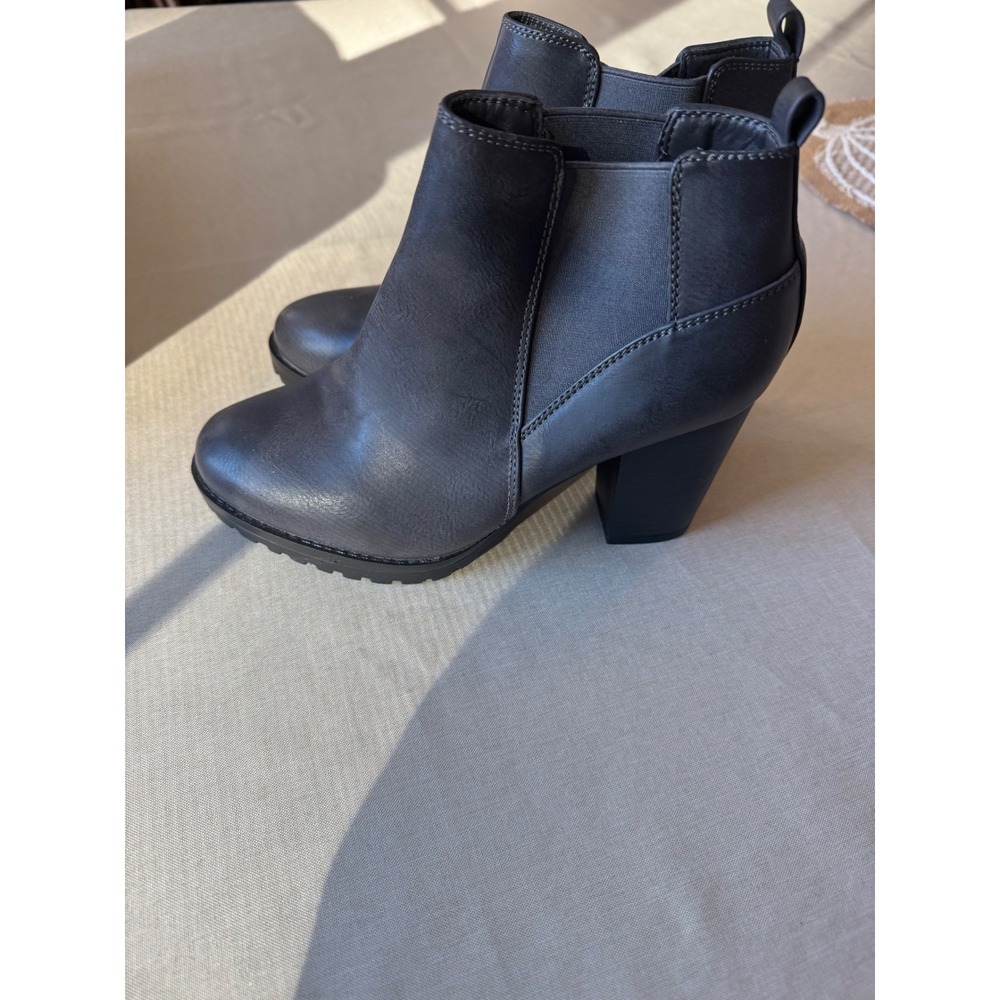 Kayla Taupe Ankle Booties Block‎ Heel Elastic Side Women's Size US 6.5 EU 37